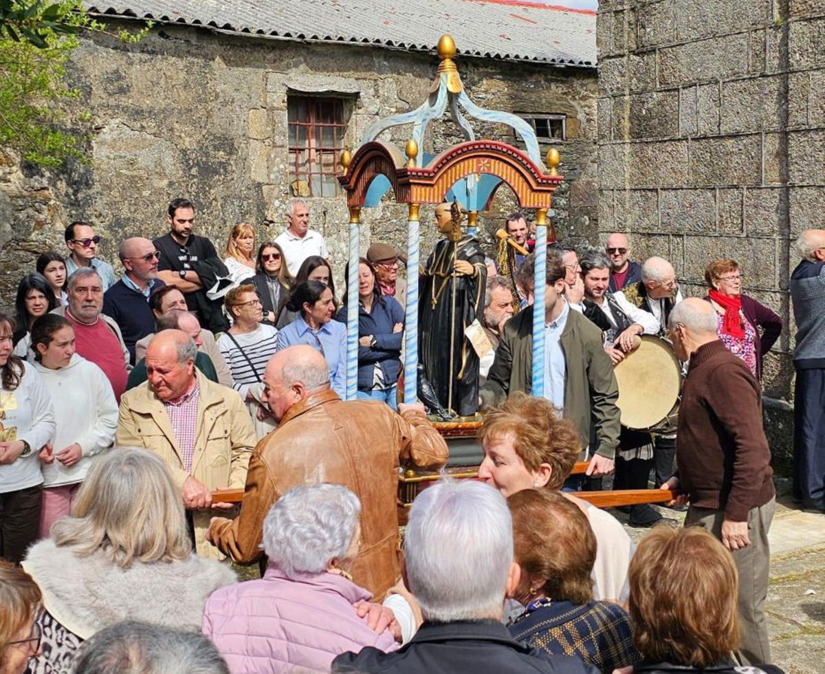 Asistentes al evento religioso, ayer.