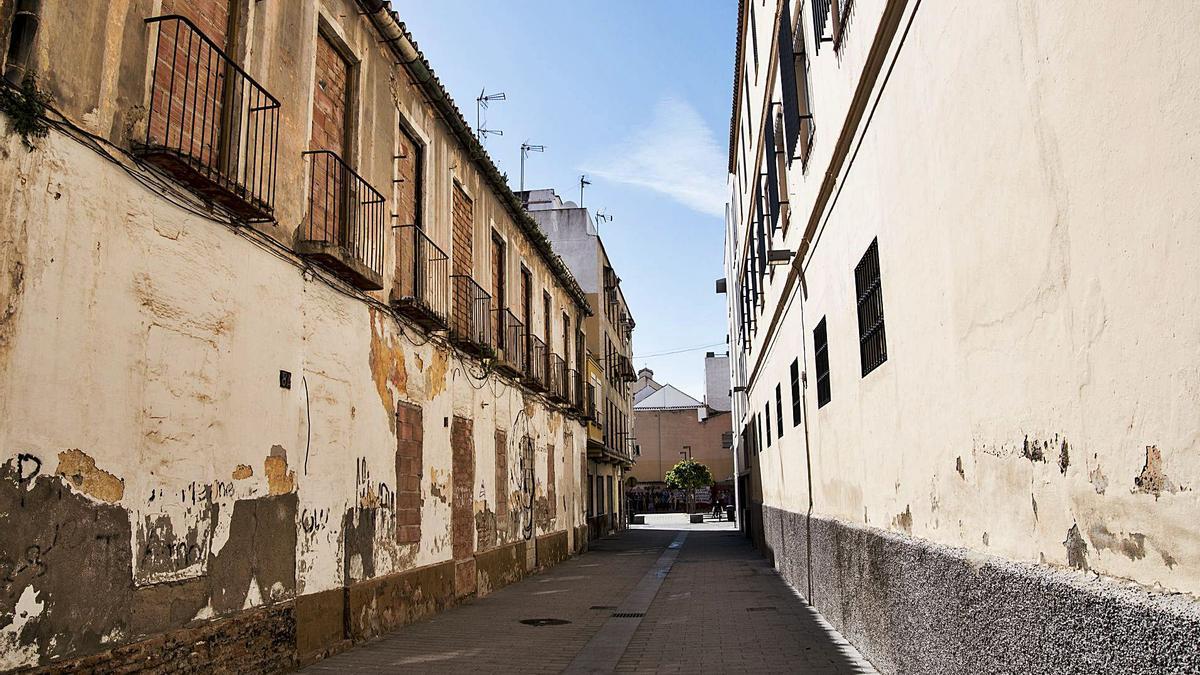 El tapiado corralón de las Dos Puertas de la calle Curadero, en la actualidad.