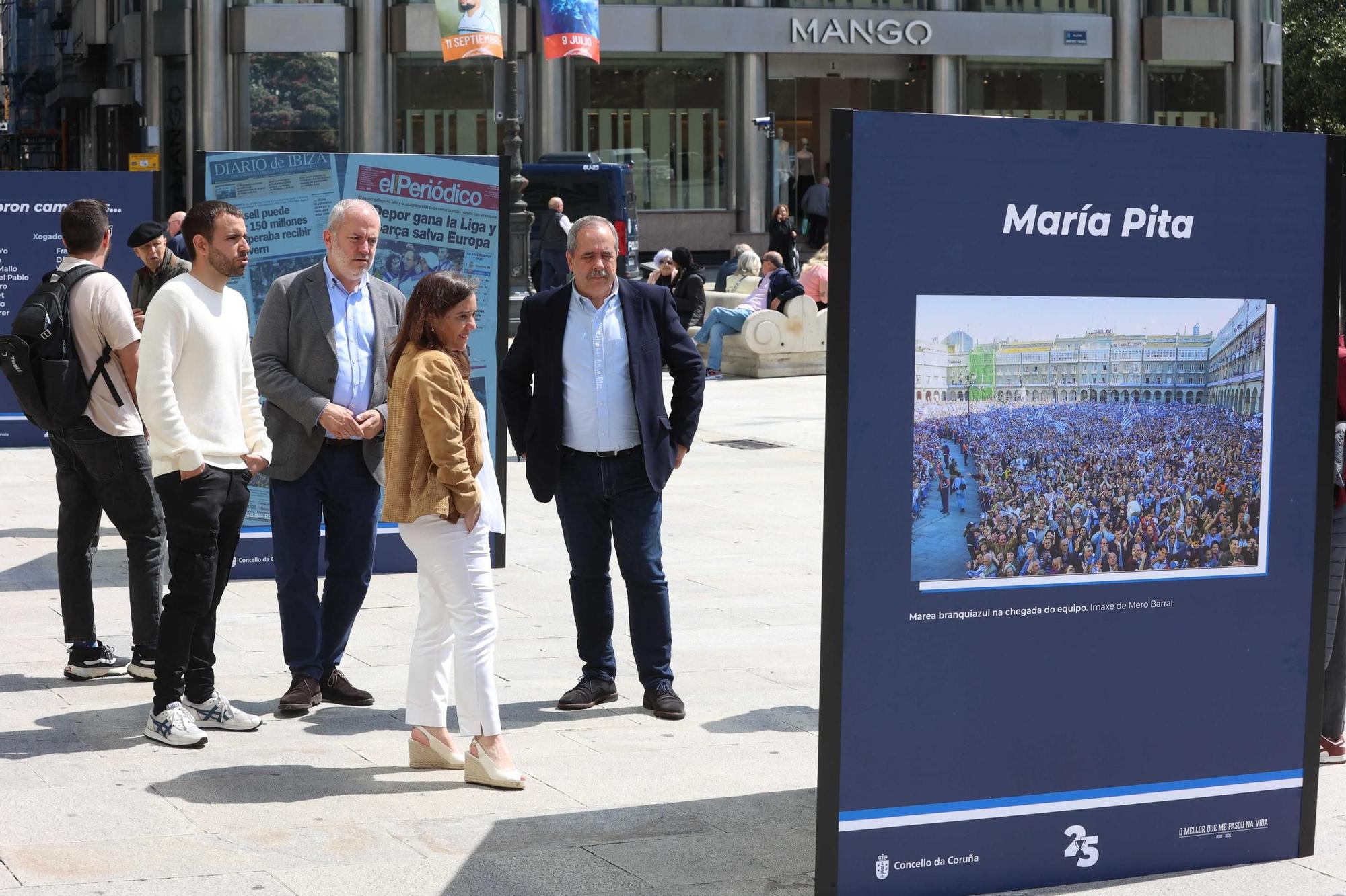 Exposición en el Obelisco por el 25 aniversario de la Liga que ganó el Dépor