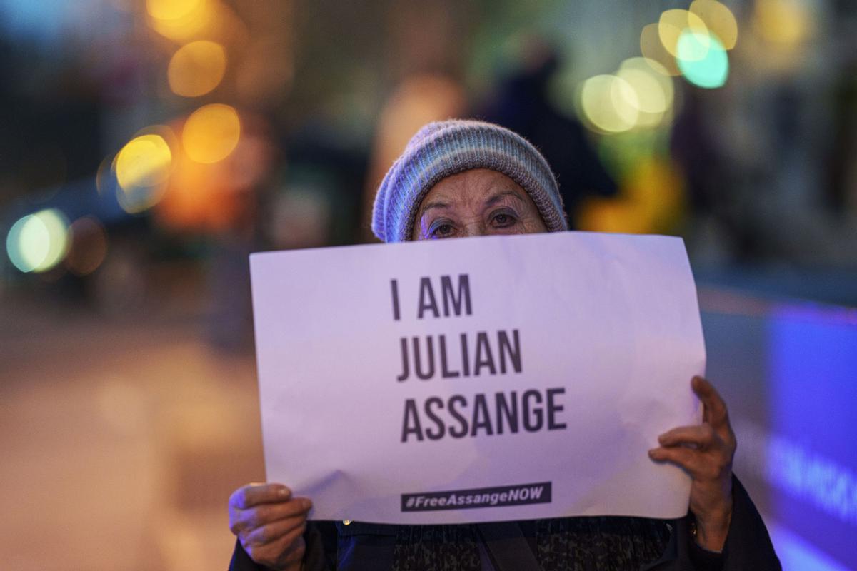 Multiples concentraciones por la libertad de Julian Assange