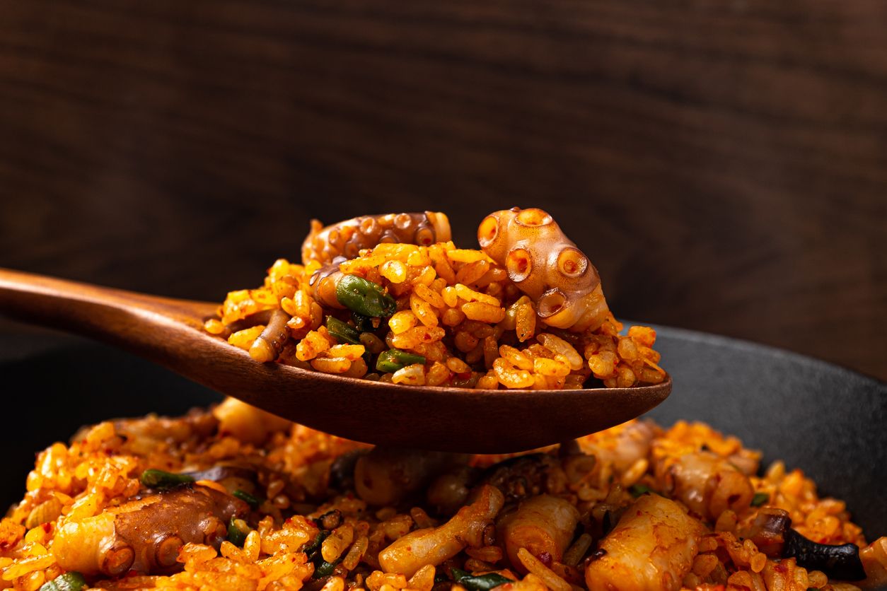 Cucharada de arroz con pulpo