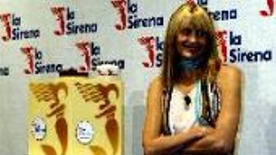 La ´sirena´ Daryl Hannah ´vende´ congelados en España