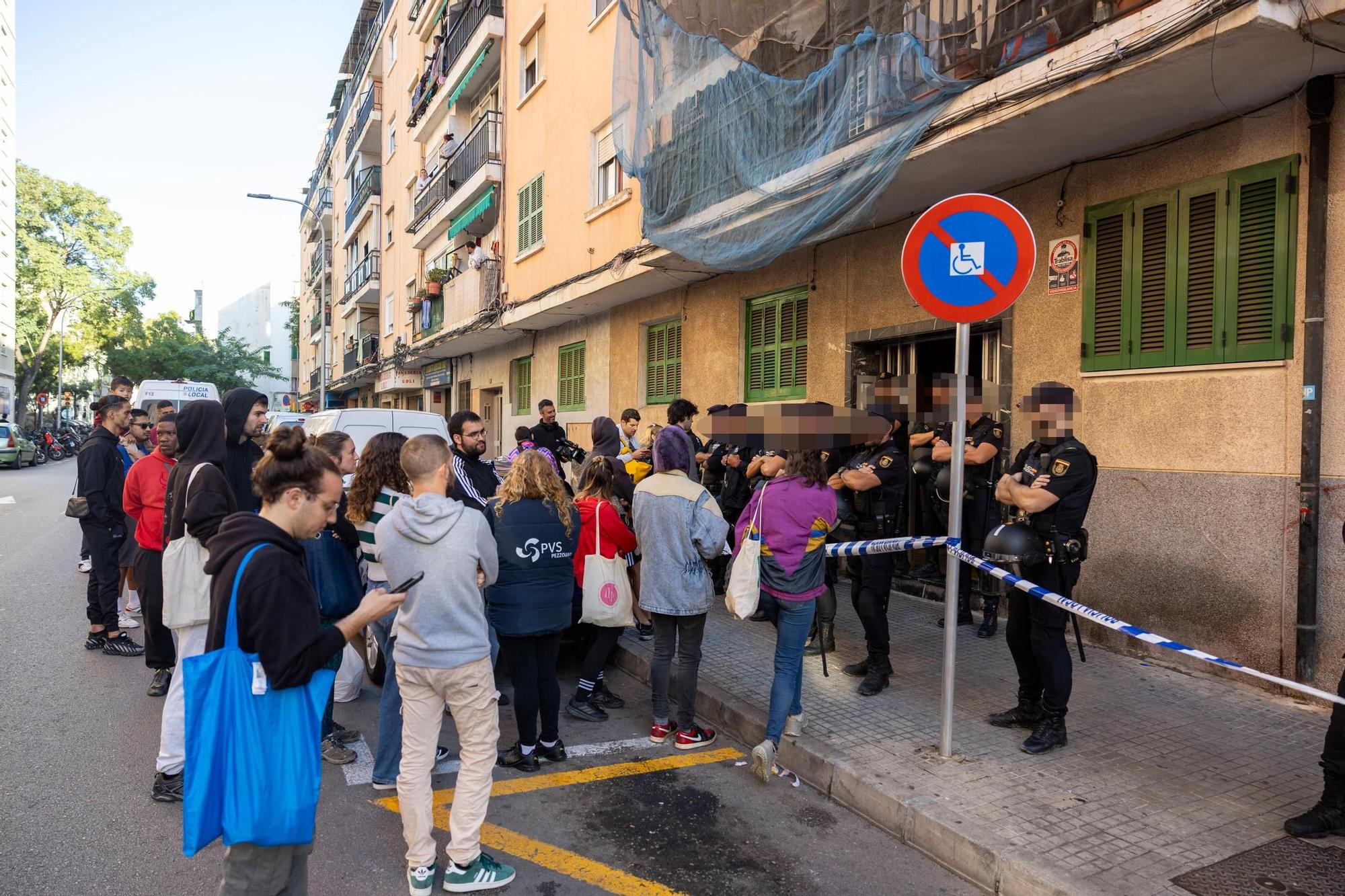 Desahucio de una mujer y sus tres hijos en Son Gotleu