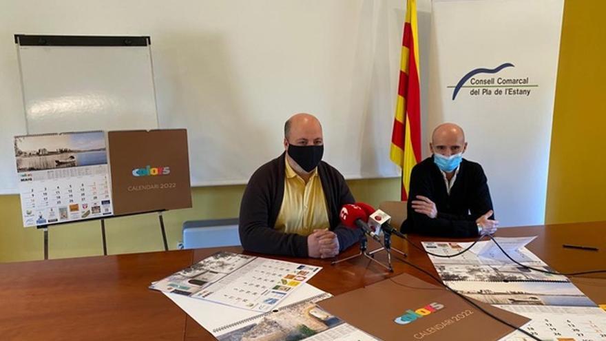 Francesc Castañer i Josep Font durant la presentació del calendari.