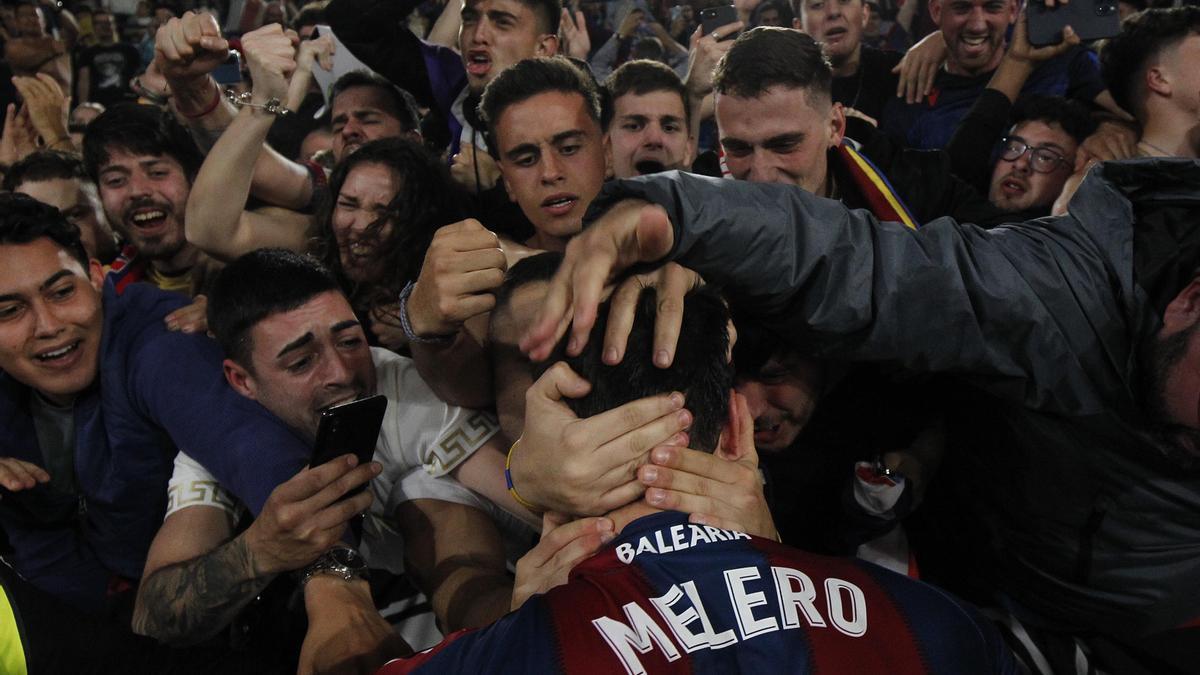 Una imagen de la celebración del definitivo gol de Melero en Orriols