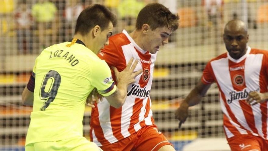 Mellado junto a Lozano en el partido ante el FC Barcelona.