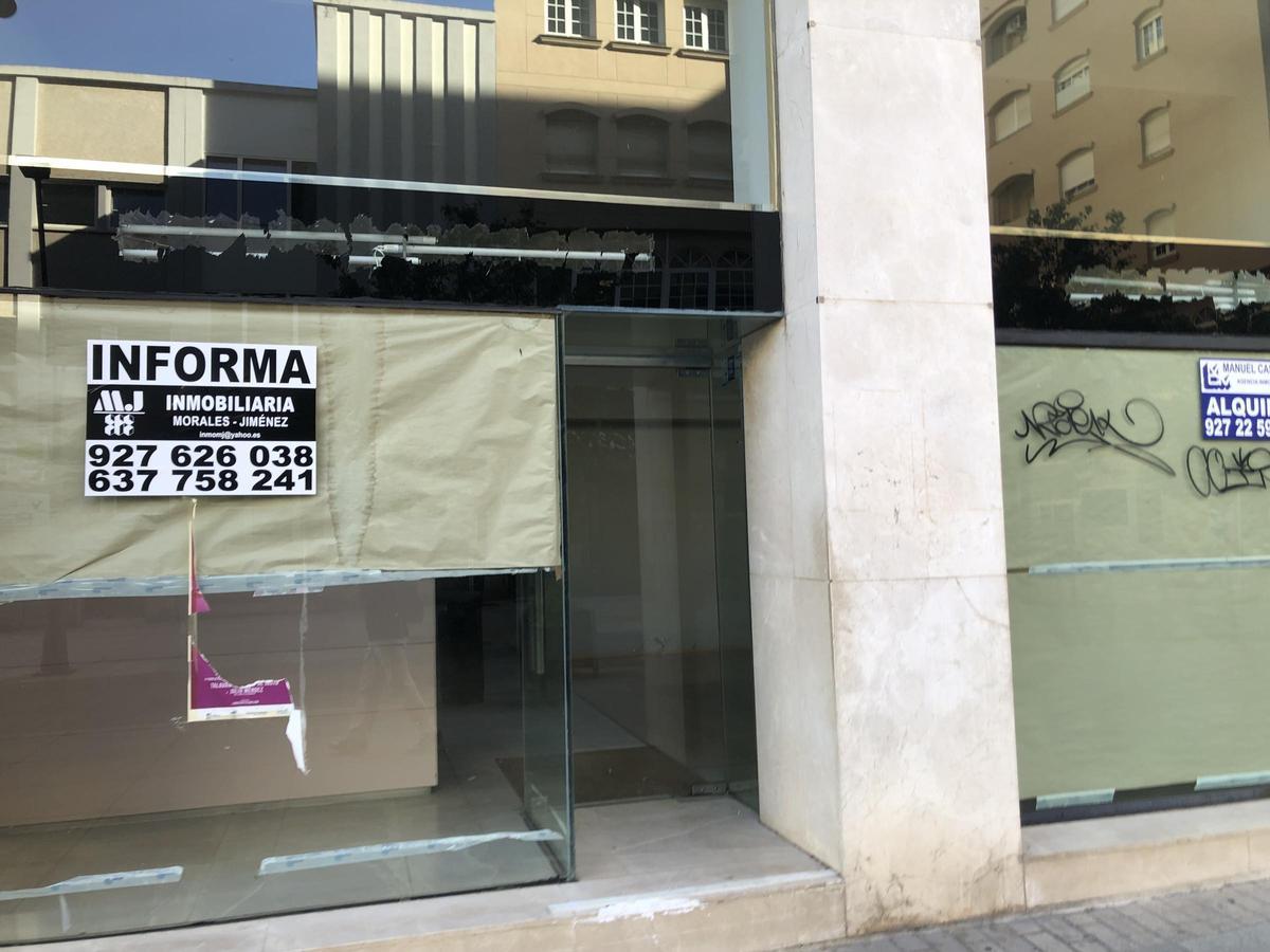 Fotogalería | El estanco San Pedro de Alcántara se traslada