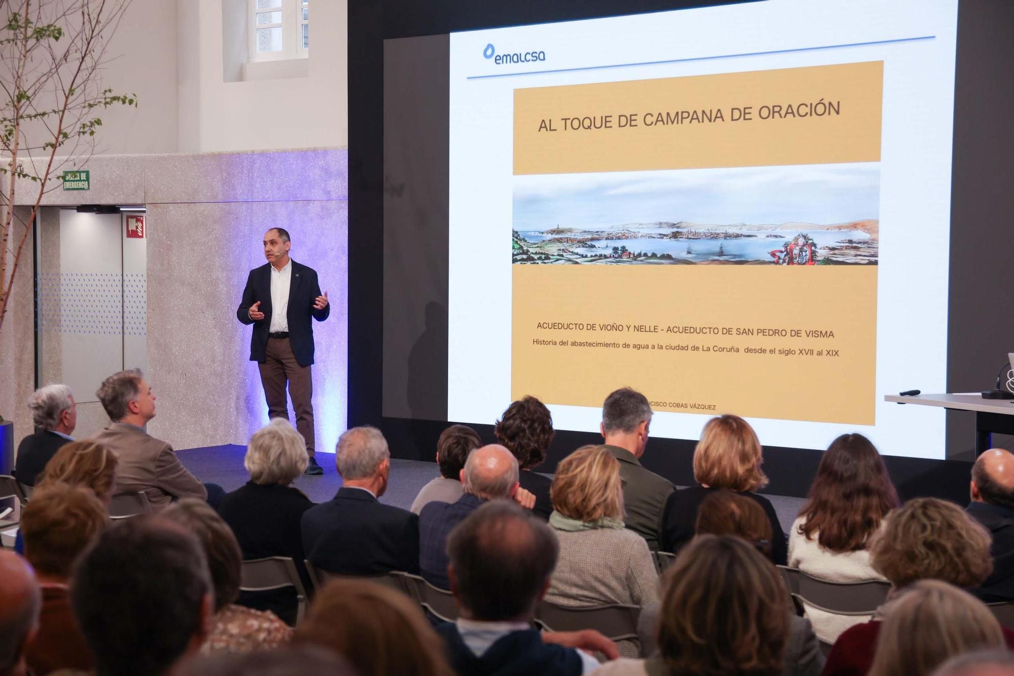Emalcsa presenta el libro 'Al toque de campana de oración. Acueduto de Vioño y Nelle '