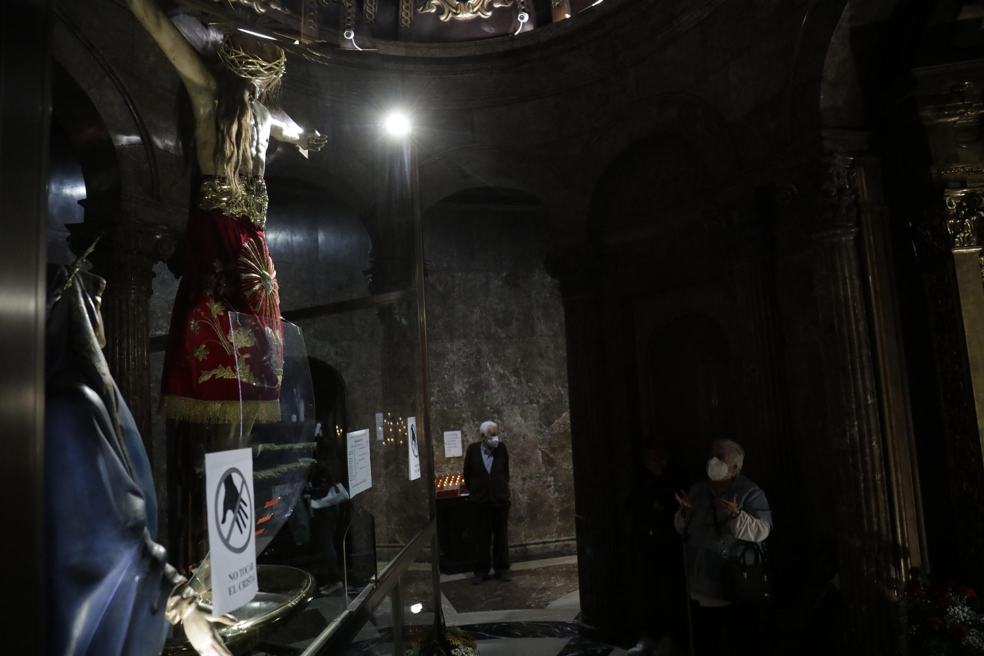 Otro año sin el Davallament del  Crist de la Sang, aunque con aforo limitado