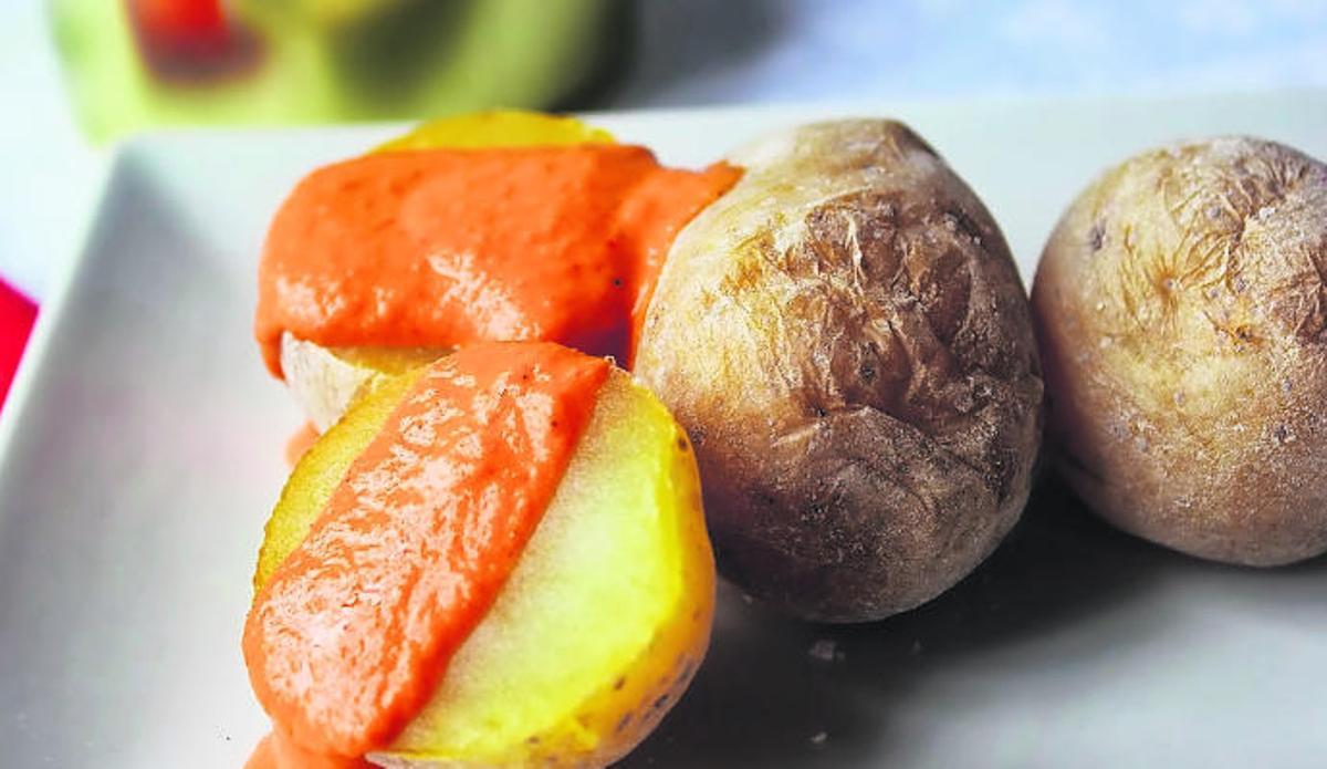 Papas arrugadas con mojo.