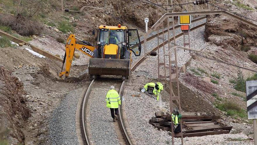 Almería recupera la conexión ferroviaria tras el accidente