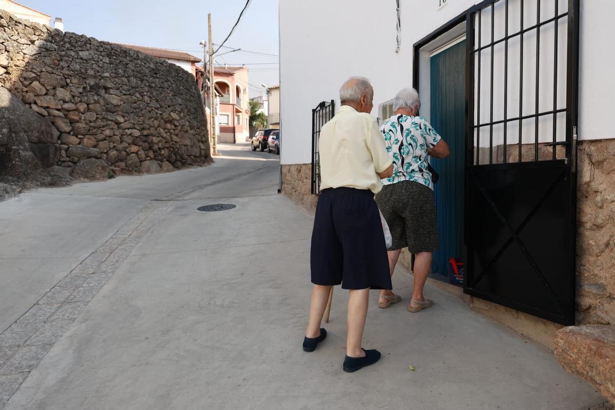 Fotogalería | Los vecinos vuelven a sus casas: así ha quedado Villar de Plasencia