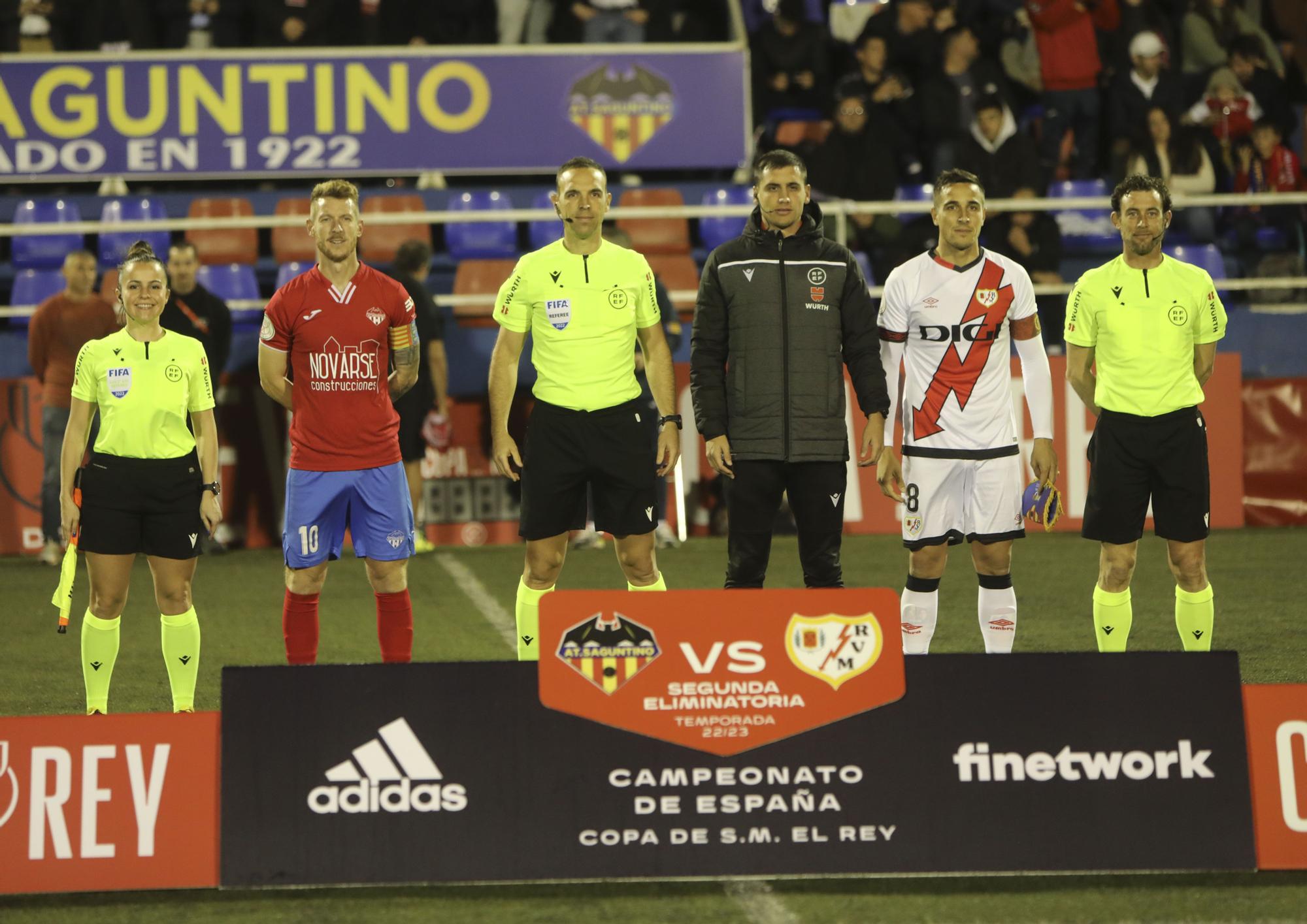 Las mejores fotos del Atlético Saguntino - Rayo Vallecano de Copa del Rey