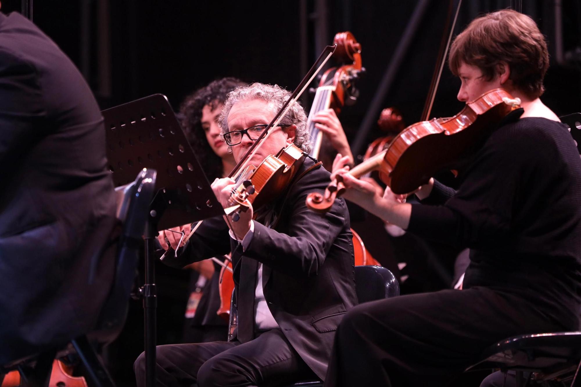 En imágenes | Concierto en la Plaza del Pilar de la Orquesta Reino de Aragón