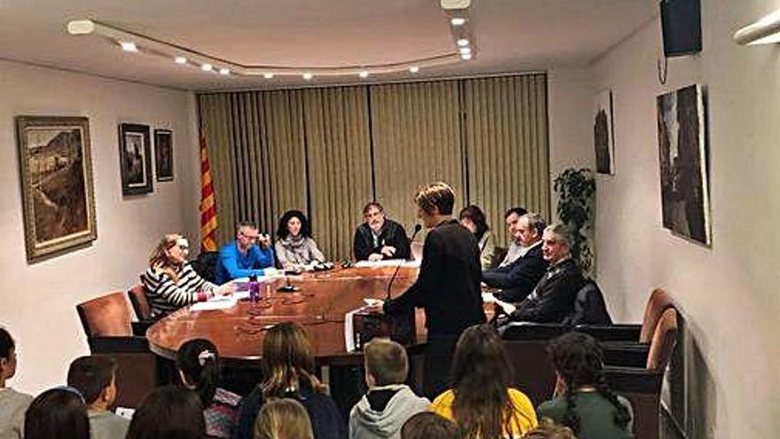 Una imatge del ple de l&#039;Ajuntament destinat a informar el Consell d&#039;Infants.