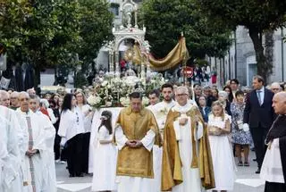 El Corpus Christi cobra vida en Vigo
