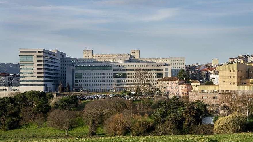 Vista del Hospital de Ourense, donde falleció la última víctima de Covid-19 en Galicia.