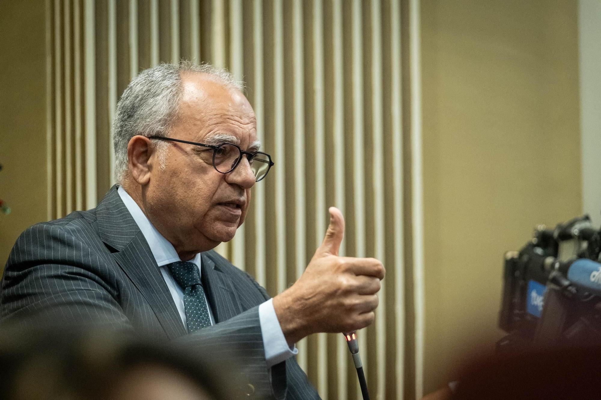 Pleno del Parlamento de Canarias (12.12.09)