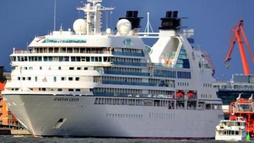 &quot;Seabourn Sojourn&quot;, la primera escala de vuit aquest estiu