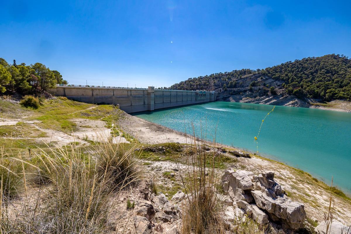 Estado del pantano del Amadorio en una imagen reciente.