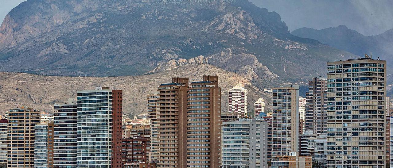 Bloques de apartamentos en la ciudad de Benidorm. | DAVID REVENGA