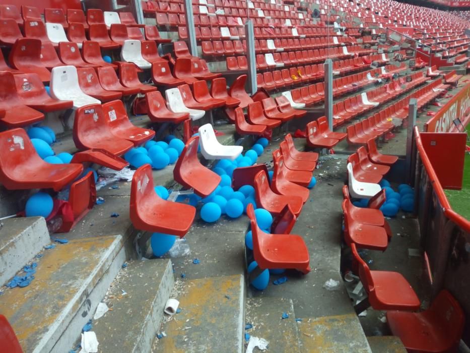 El Sporting denuncia destrozos de la afición del Oviedo en El Molinón.