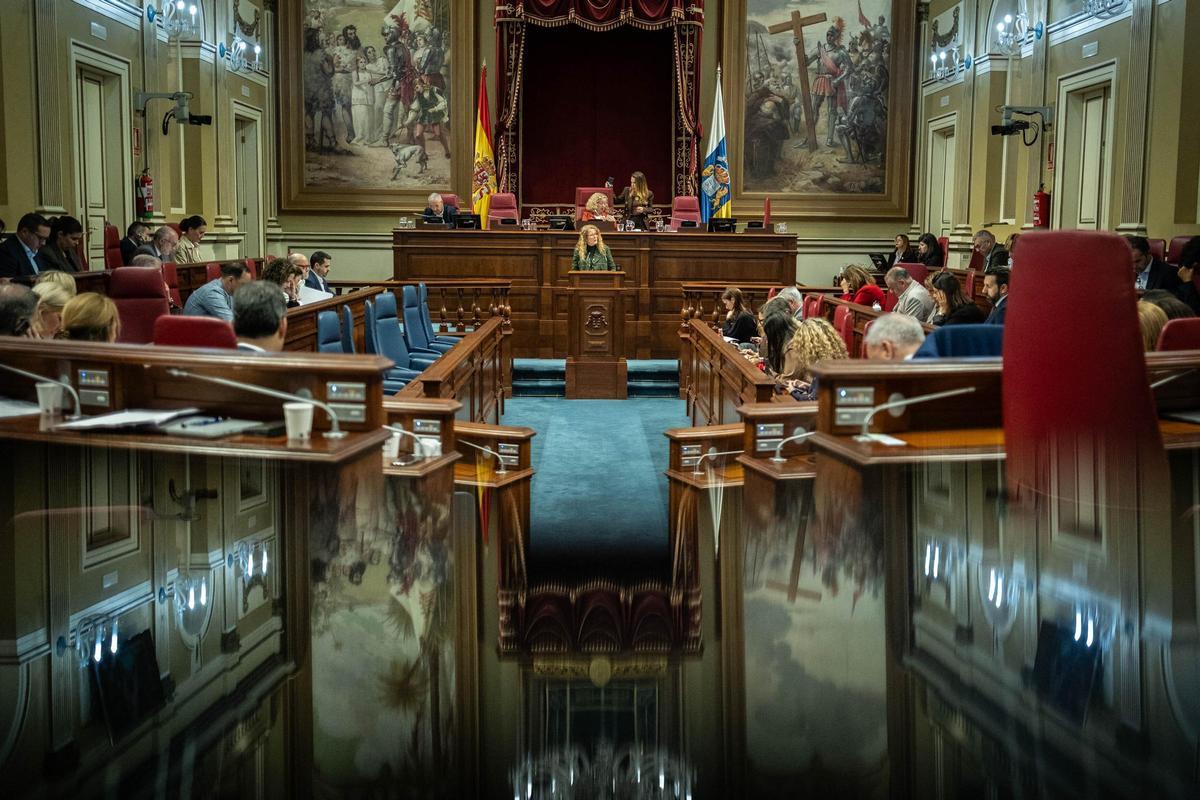 Pleno del Parlamento de Canarias.