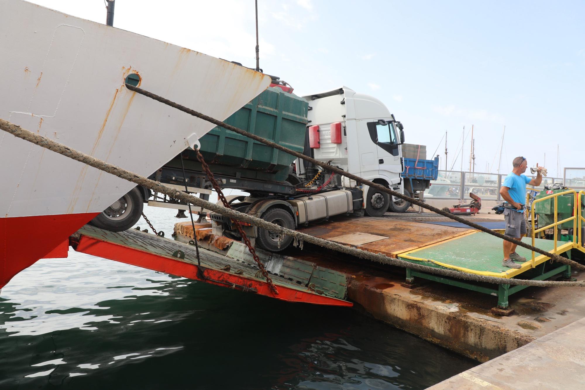 Cerrado el puerto de Formentera al tráfico rodado
