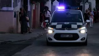 Secuestran a un hombre espada en mano en Murcia y los pilla la Policía cuando iban seis en un coche