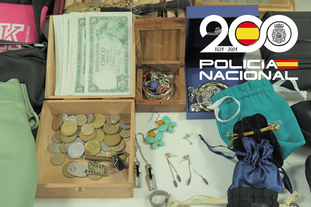 Los objetos recuperados del robo a trasteros en Oviedo