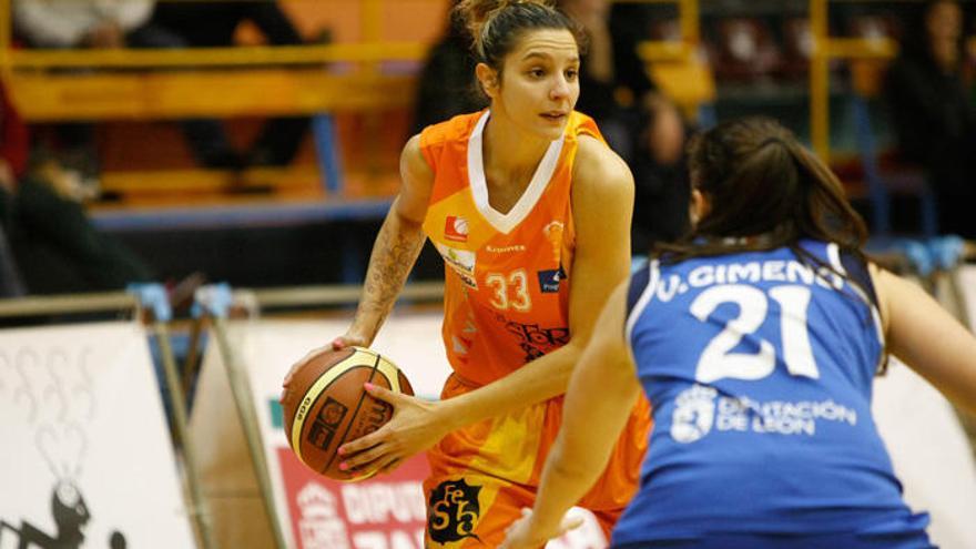 Sabrina Cinili, en el partido contra el Bembibre.