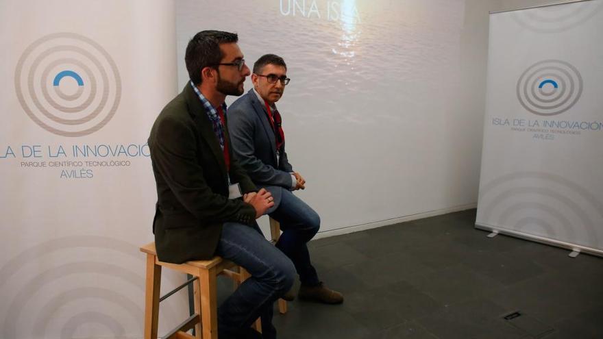 El concejal Manuel Campa, en la presentación del logo del parque científico tecnológico de Avilés.