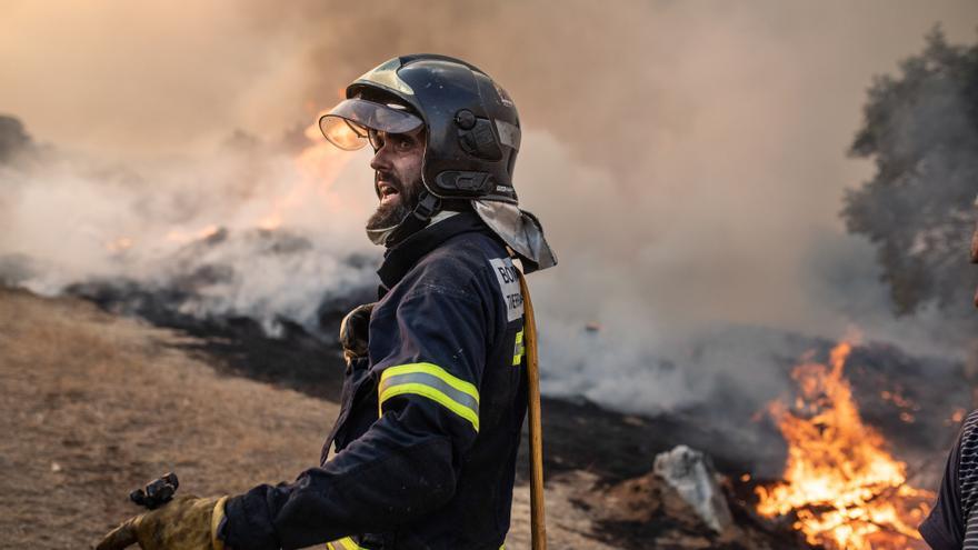 El fuego vuelve a arrasar la sierra de Zamora