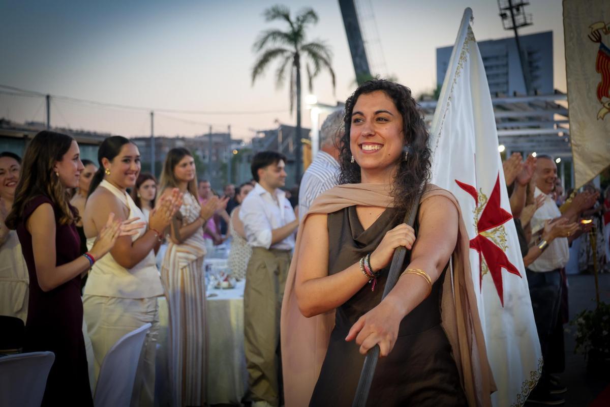 Inmaculada Vallejo Mora, de la filà Orde de Santa Maria de Montesa, capitana cristiana.
