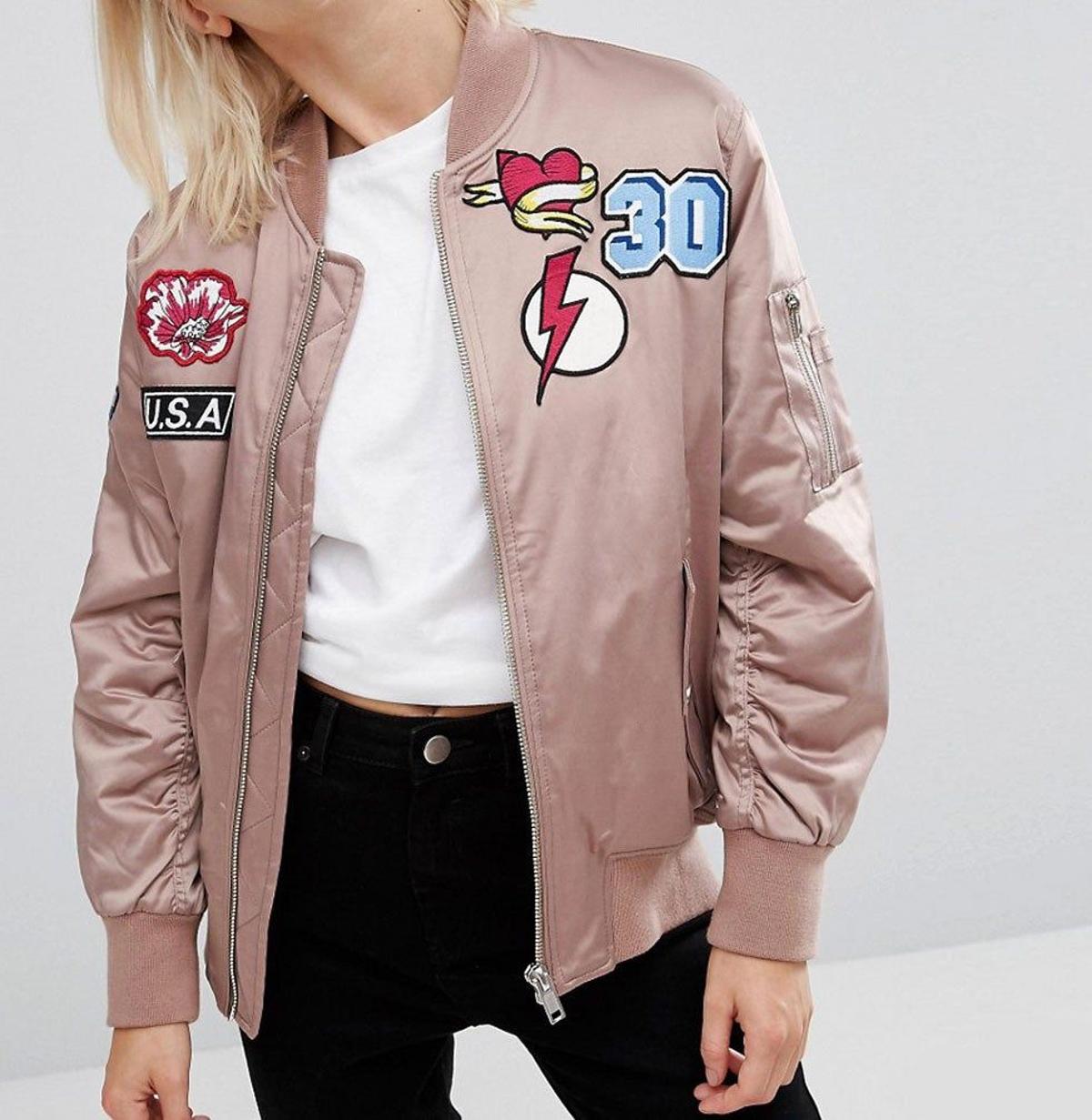 Bomber con parches divertidos (Precio: 27.99 euros)