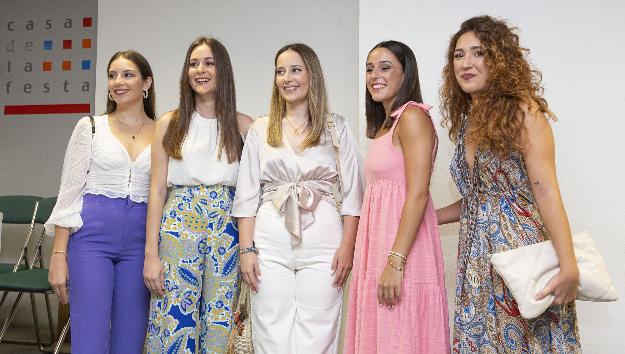 Primera reunión del jurado con las candidatas a Bellea