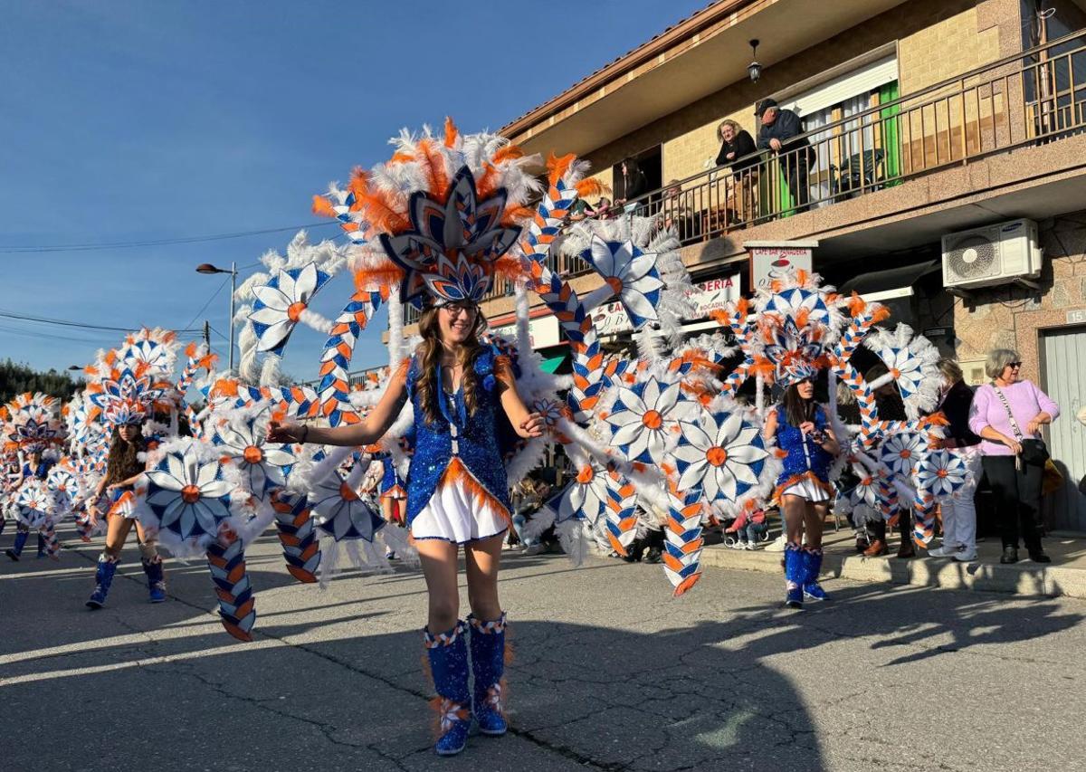 Récord de participación en el Entroido de A Lama, con más de un millar de personas | FDV