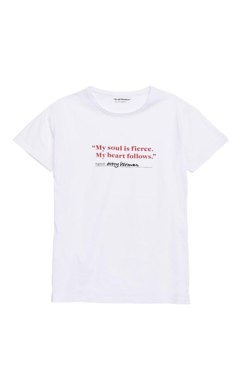 Camiseta por el Día de la Mujer de P de Paola. (Precio:  6, 95 euros)