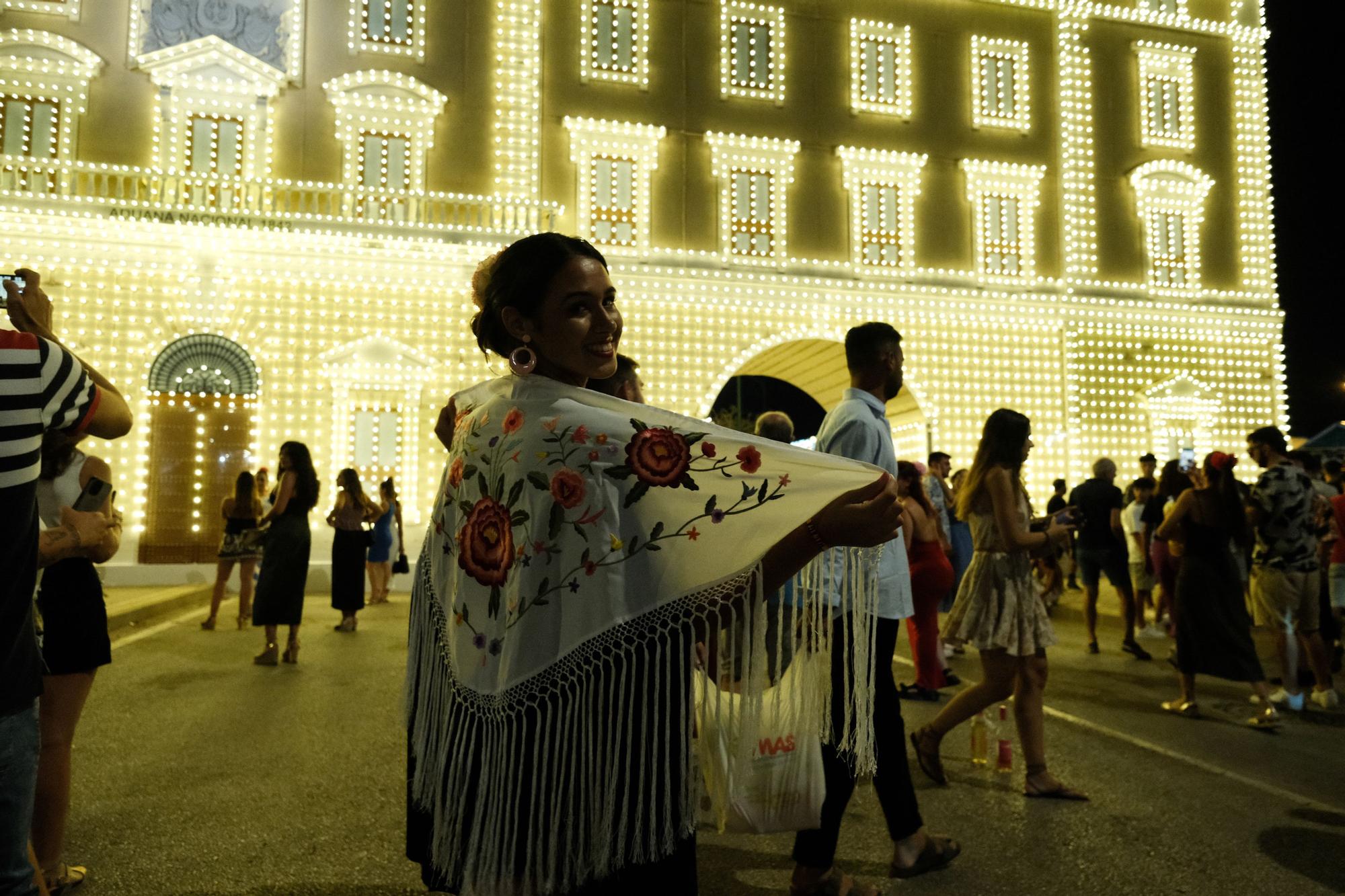 Así ha sido el Pregón del Kanka y el encendido de luces en la primera noche de la Feria de Málaga