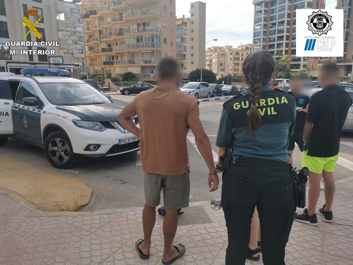 La Guardia Civil y la Policía Local detuvieron rápidamente a los implicados en la riña tumultuaria