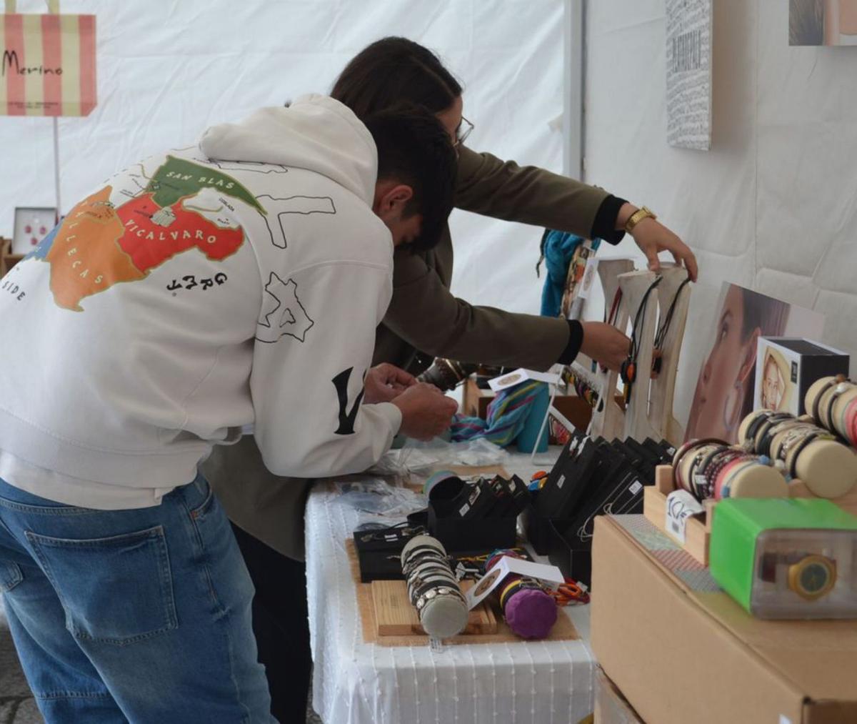 Gangas y productos de calidad en la Feria del Stock
