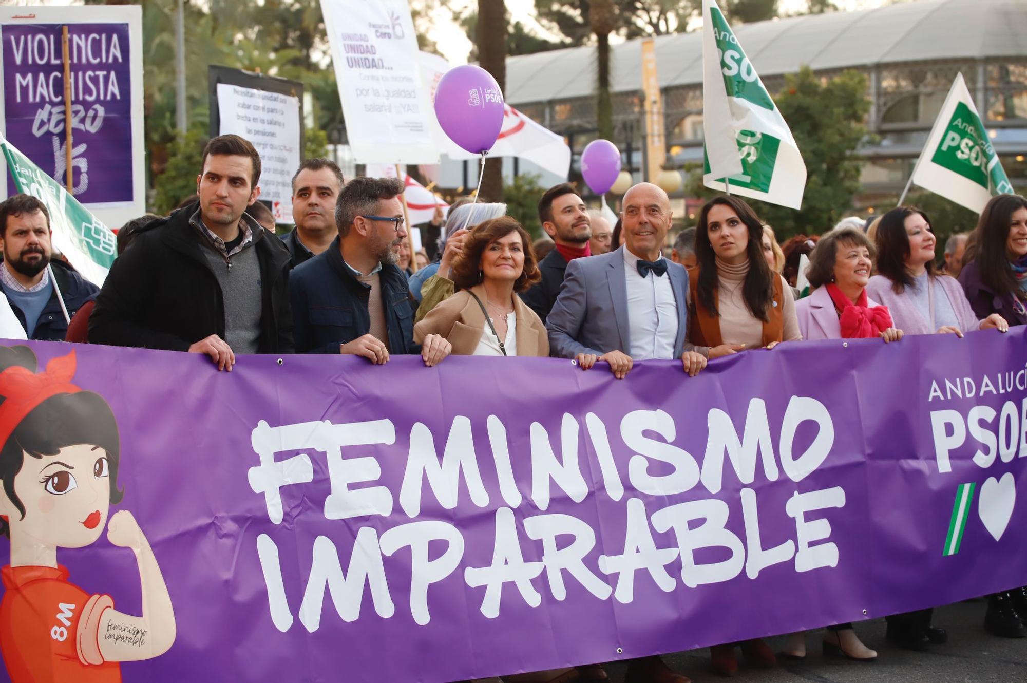 La manifestación del 8M recorre las calles de Córdoba