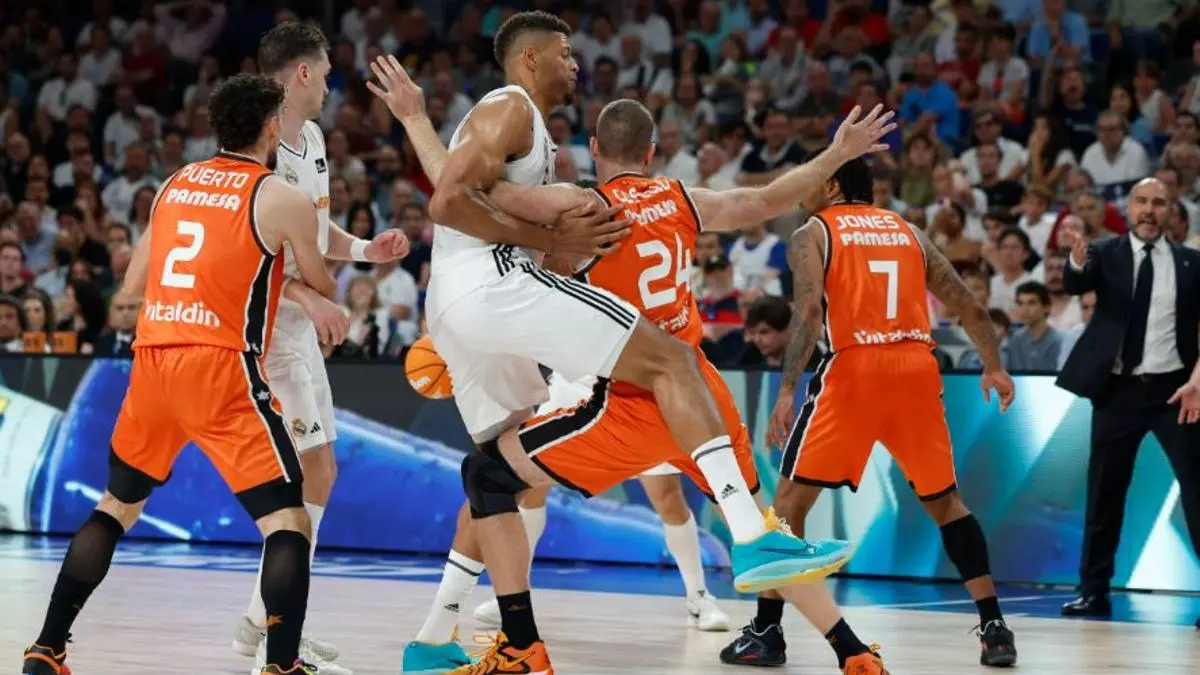 Otro 'ACB' se ríe del arbitraje del Madrid - Valencia Basket