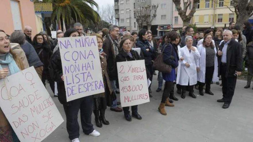 Plantilla y vecinos critican  el cierre del centro de planificación de O Ventorrillo