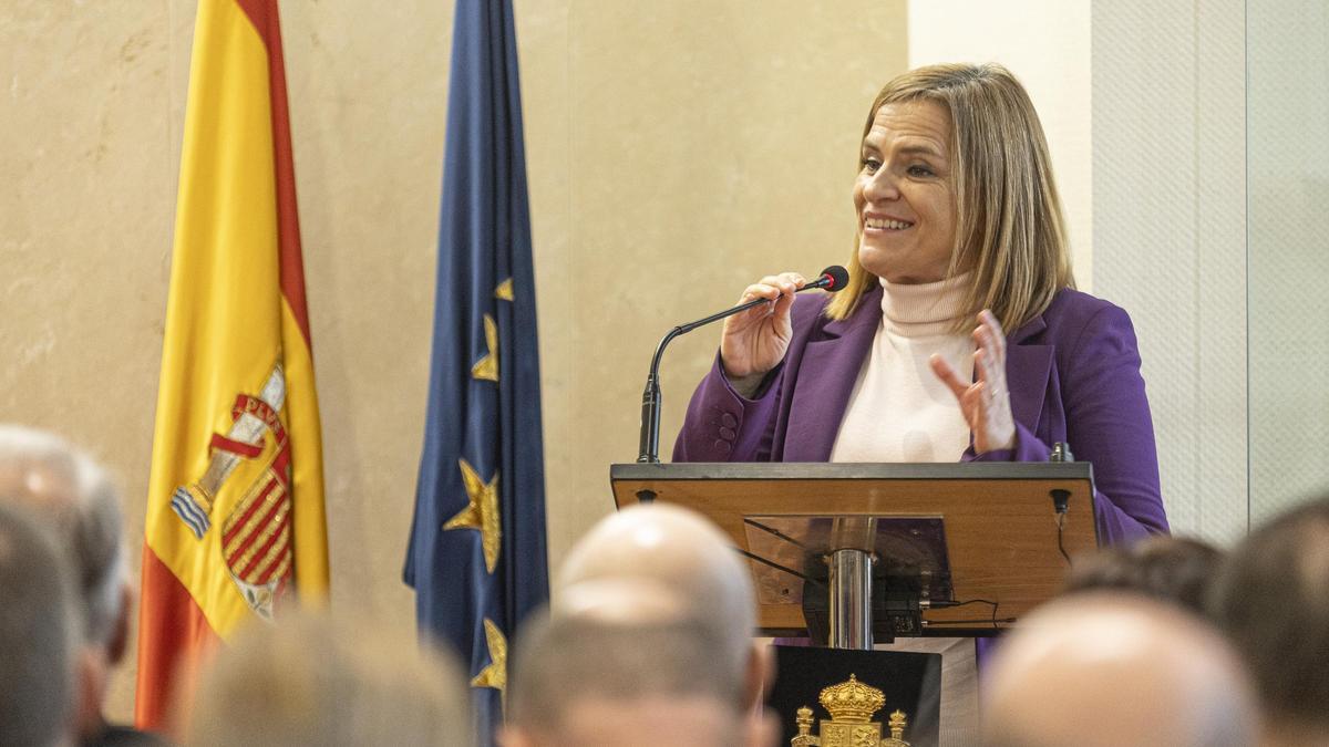 Pilar Bernabé interviene en un acto público.