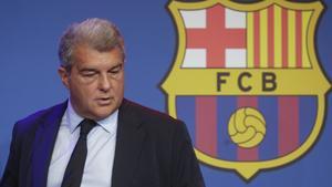 El presidente del FC Barcelona Joan Laporta informa sobre la financiación  para ejecutar las obras del Espai Barça