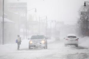 Una fuerte tormenta de nieve golpea Buffalo en Hamburgo, Nueva York, EE. UU