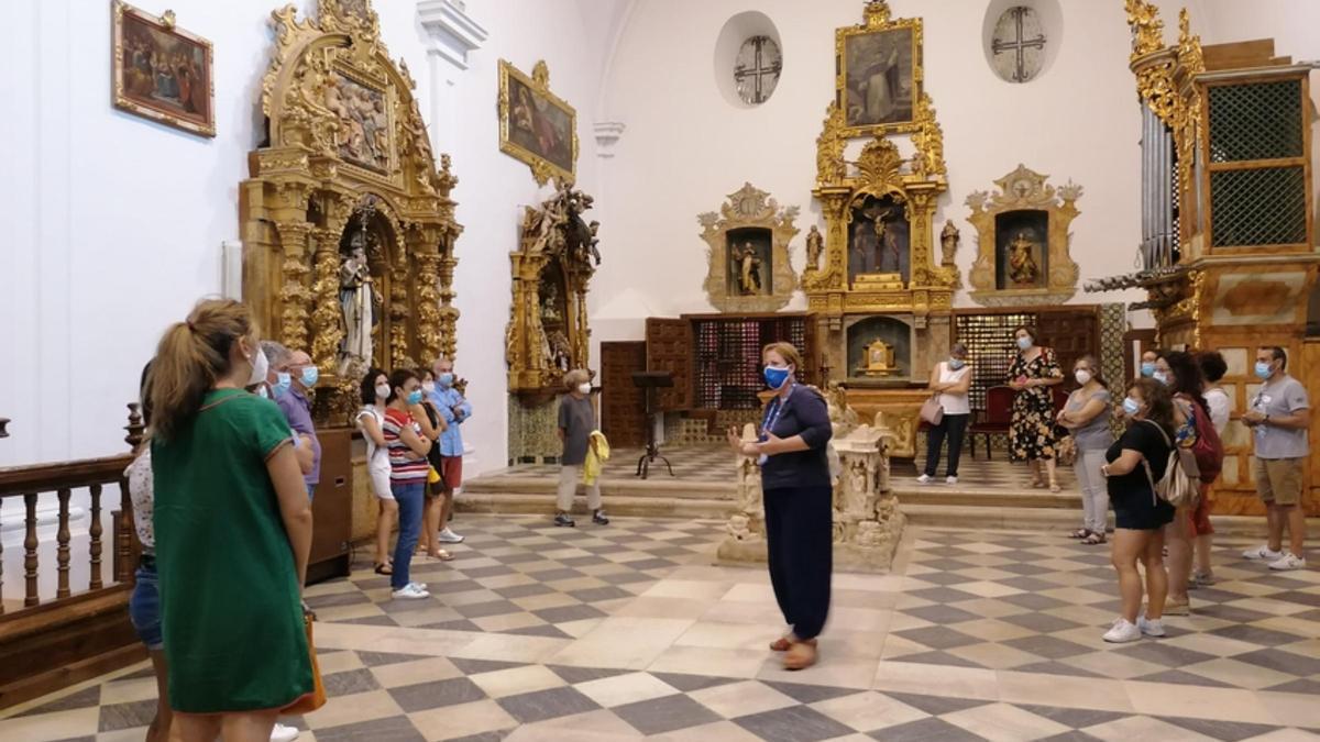 Visitantes de ProCulto en la Iglesia de Sancti Spíritus