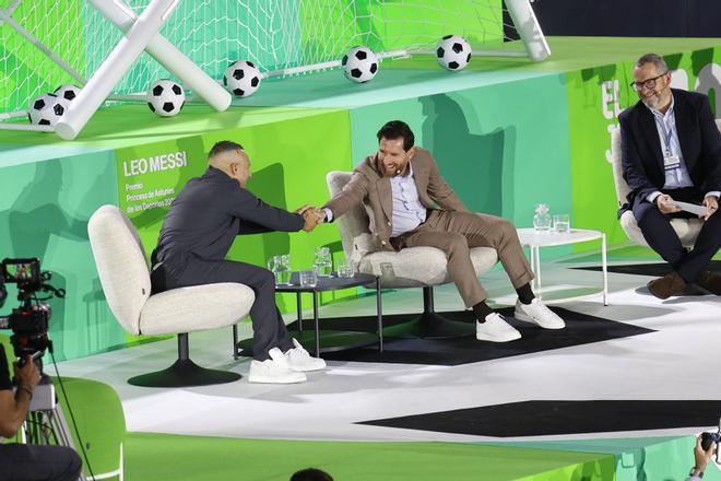 El encuentro con Lionel Messi en el Palacio de los Deportes de Oviedo, en imágenes