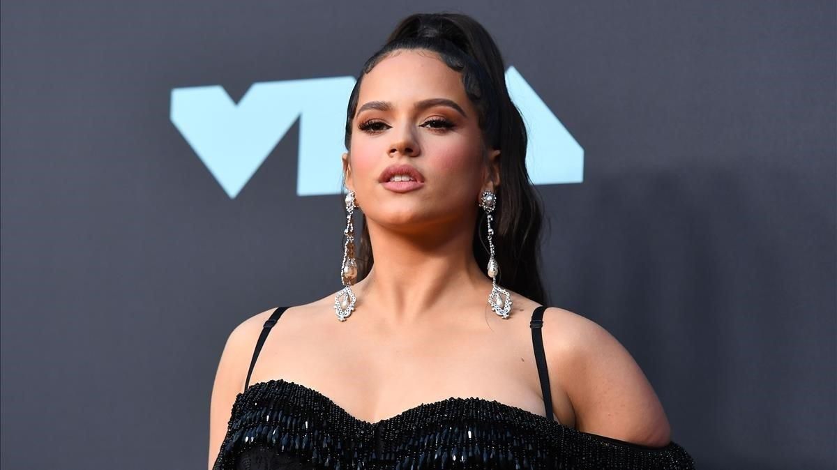 zentauroepp49579993 spanish singer rosalia arrives for the 2019 mtv video music 190827084340 zentauroepp49579993 spanish singer rosalia arrives for the 2019 mtv video music 190827084340